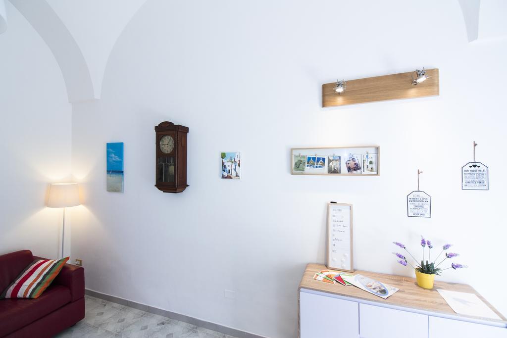 Micca House Apartment Ostuni Bagian luar foto
